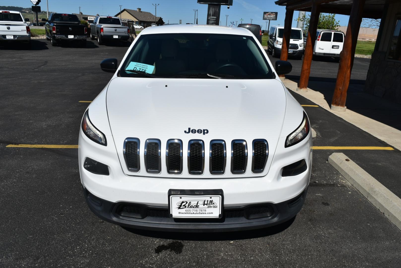 2016 White /Black Jeep Cherokee Sport (1C4PJMAB3GW) with an 2.4L 4 Cyl Multi-Air engine, 9-Speed Automatic transmission, located at 1600 E Hwy 44, Rapid City, SD, 57703, (605) 716-7878, 44.070232, -103.171410 - Photo#1